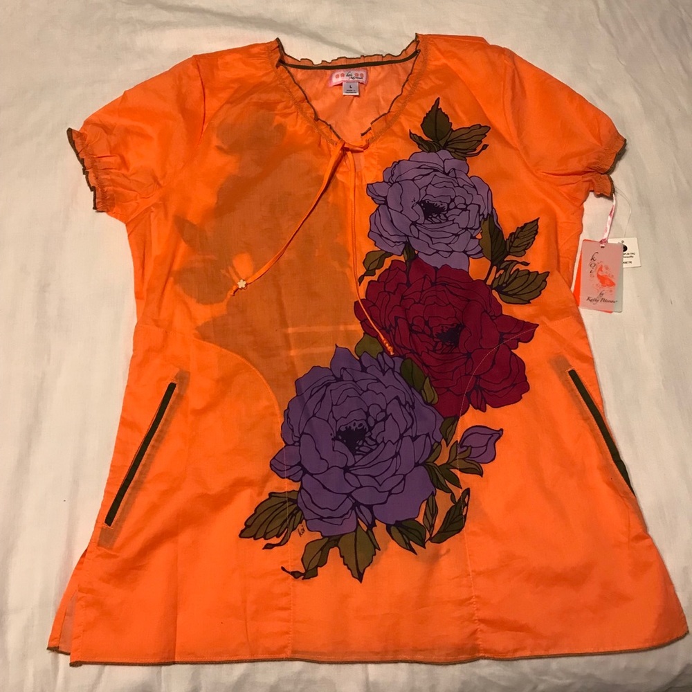 KOI scrub top